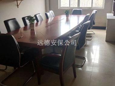 北京东城区女高管起诉遭遇冷静期，雇远德天狼保镖贴身保护